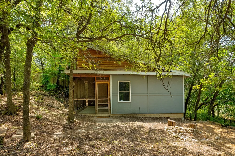 8200 Wavertree Court Austin, TX 78745