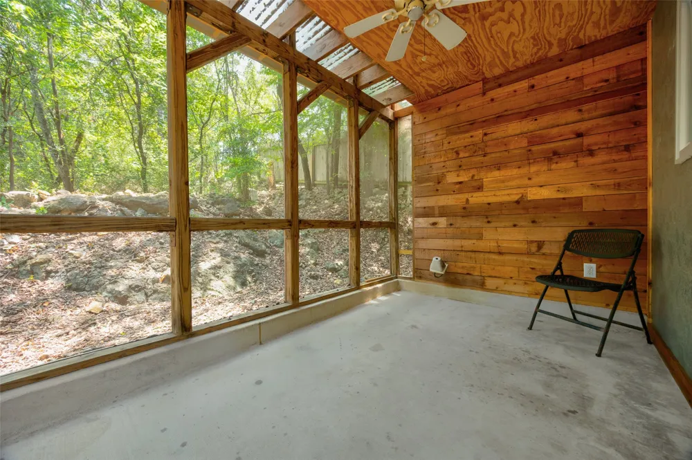 8200 Wavertree Court Austin, TX 78745