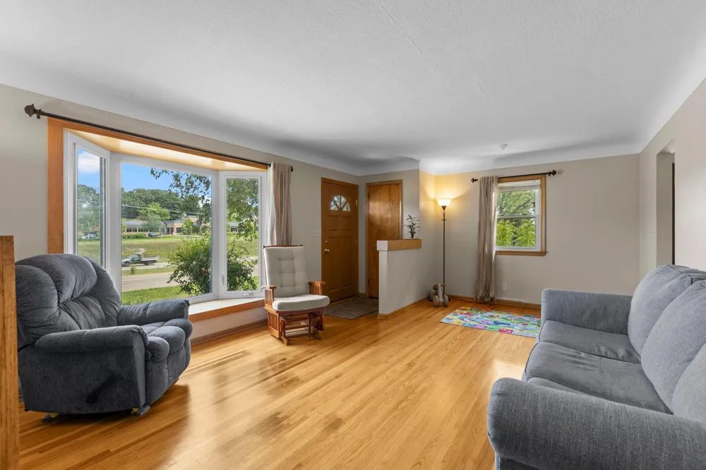 3255 Highway 55 Eagan, MN 55121
