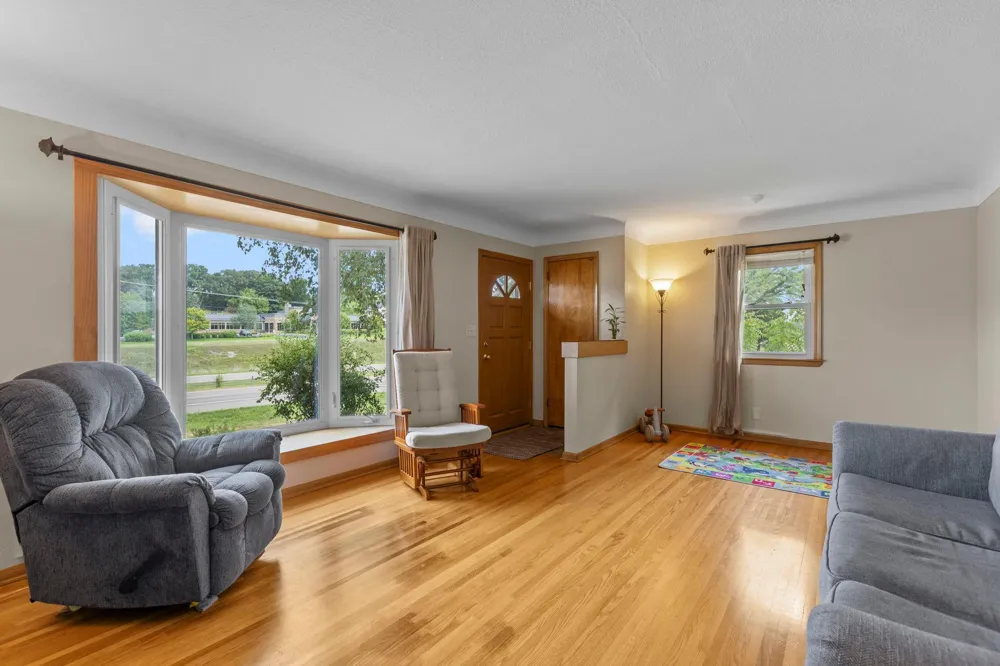 3255 Highway 55 Eagan, MN 55121