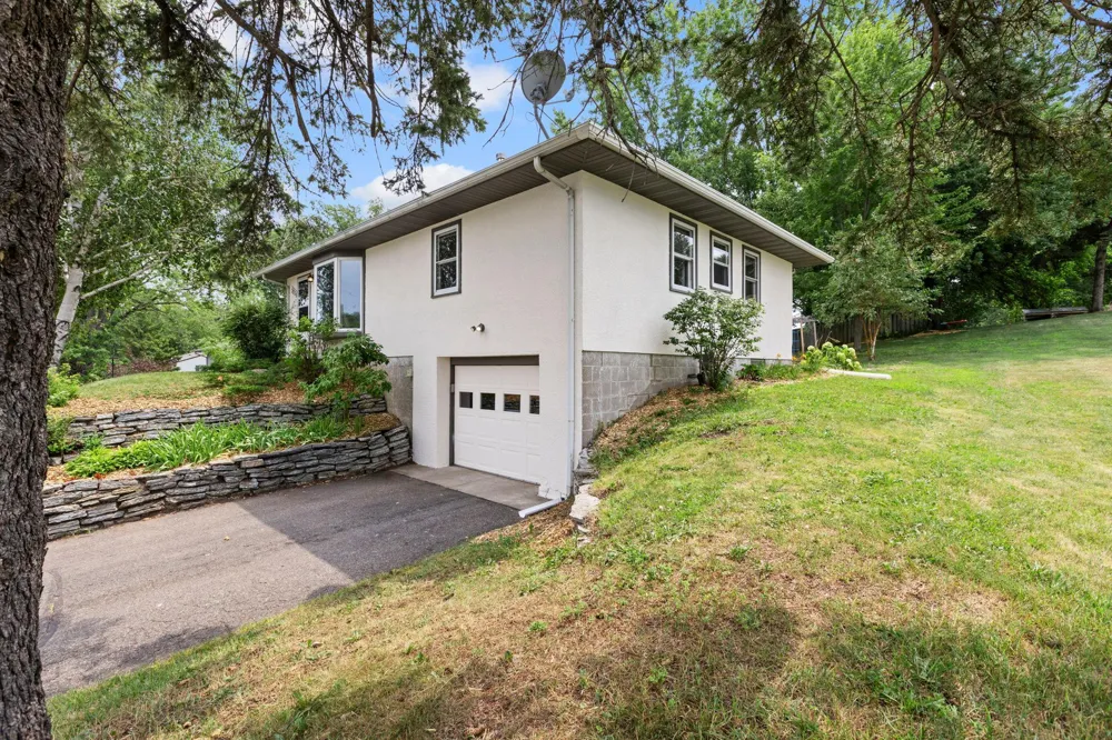 3255 Highway 55 Eagan, MN 55121