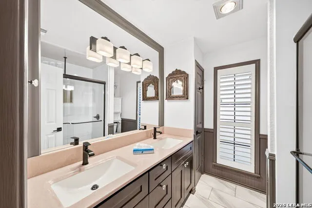 12446 STARCREST DR #402 San Antonio, TX 78216