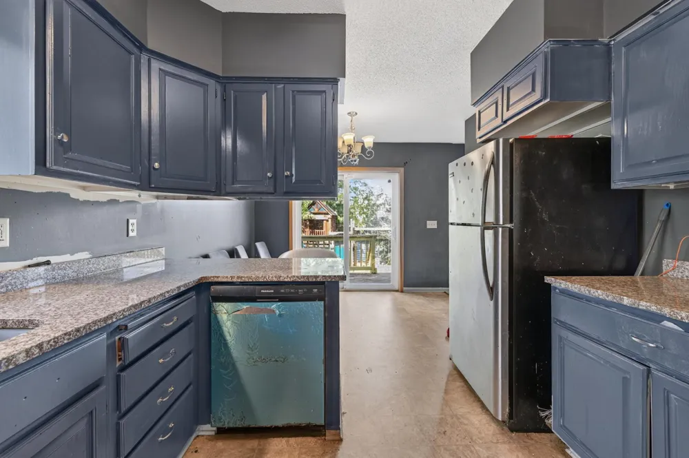 995 Rose Avenue E Saint Paul, MN 55106