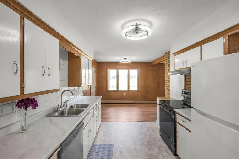 5345 Oxford Avenue Watertown, MN 55388