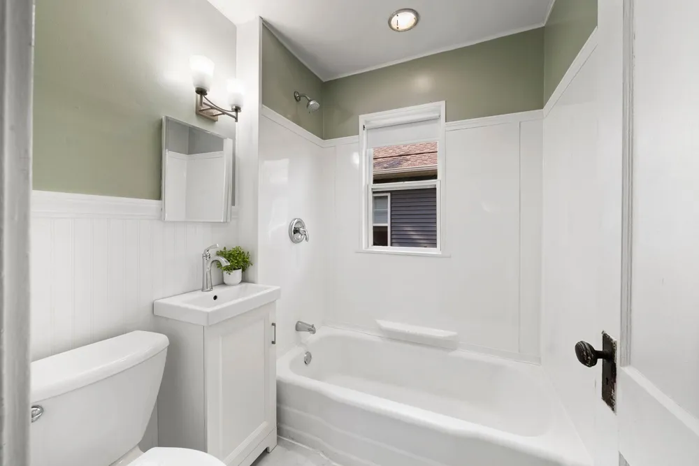 4338 James Avenue Minneapolis, MN 55412