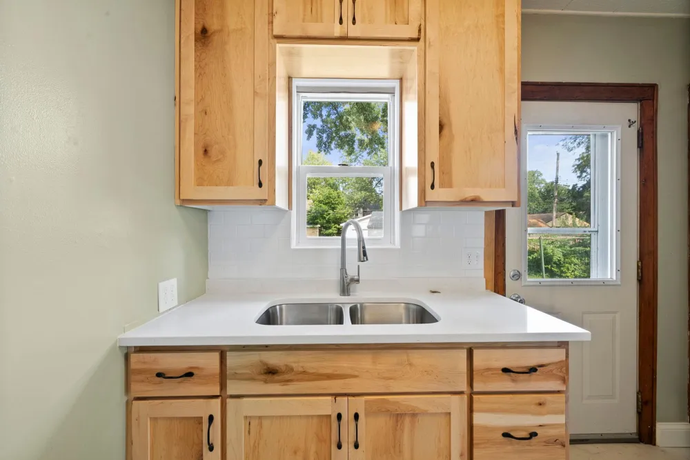 4338 James Avenue Minneapolis, MN 55412