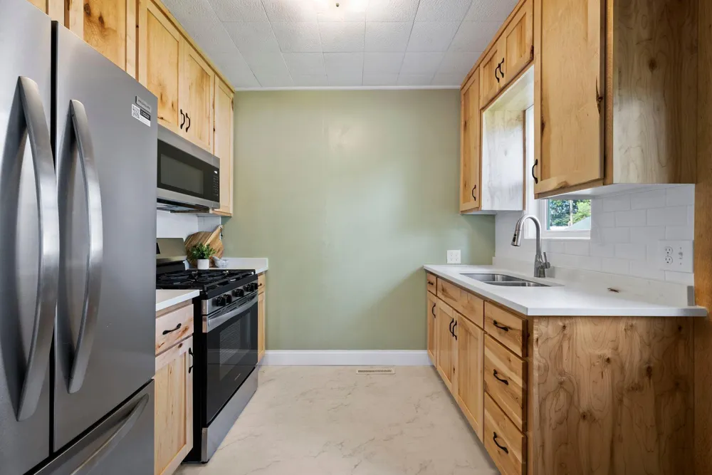 4338 James Avenue Minneapolis, MN 55412