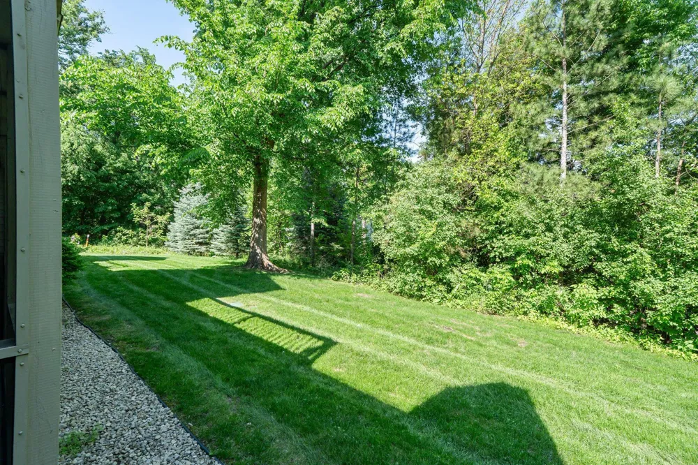 9363 Libby Lane Eden Prairie, MN 55347