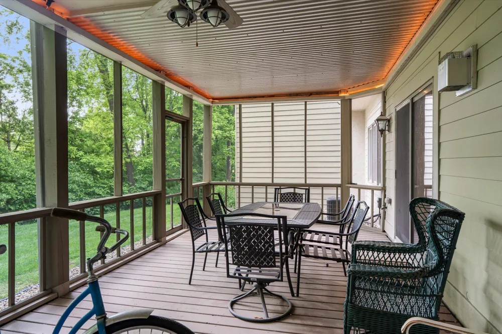 9363 Libby Lane Eden Prairie, MN 55347