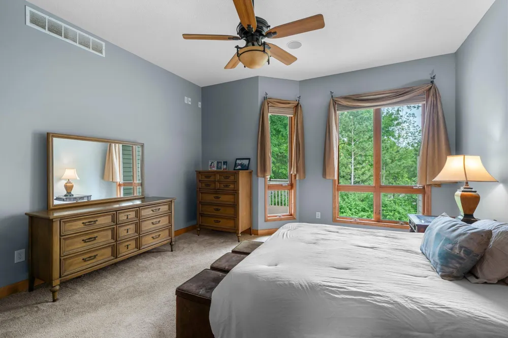 9363 Libby Lane Eden Prairie, MN 55347