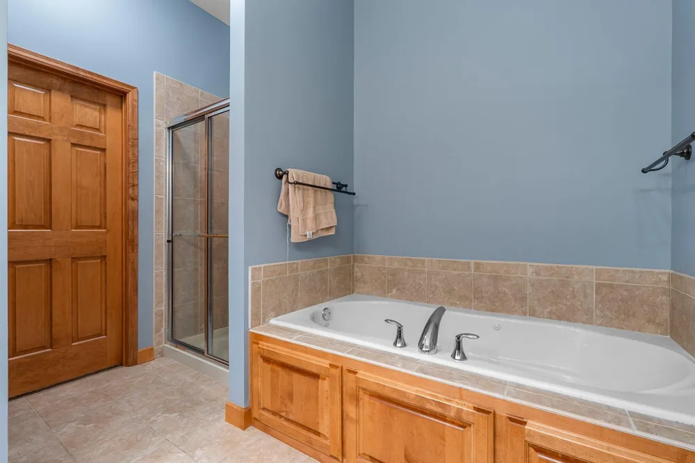 9363 Libby Lane Eden Prairie, MN 55347