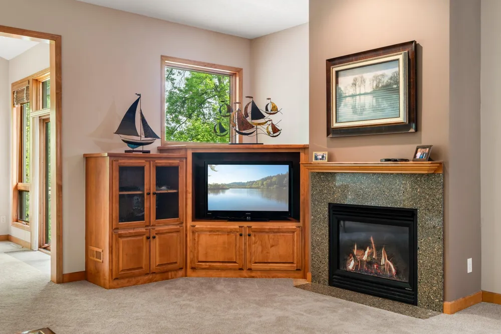 9363 Libby Lane Eden Prairie, MN 55347
