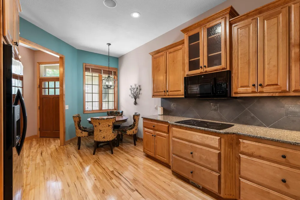 9363 Libby Lane Eden Prairie, MN 55347