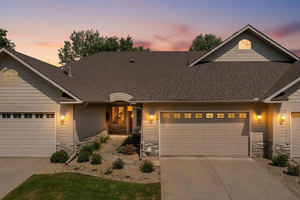 9363 Libby Lane Eden Prairie, MN 55347