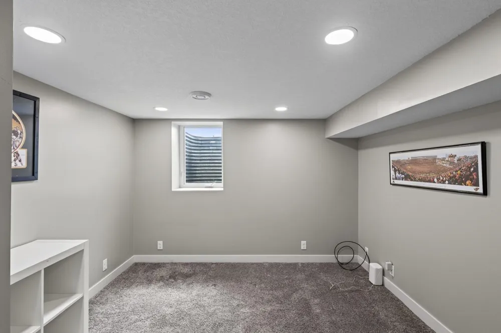 9516 10th Avenue S Bloomington, MN 55420