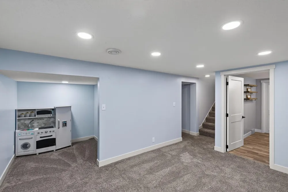 9516 10th Avenue S Bloomington, MN 55420