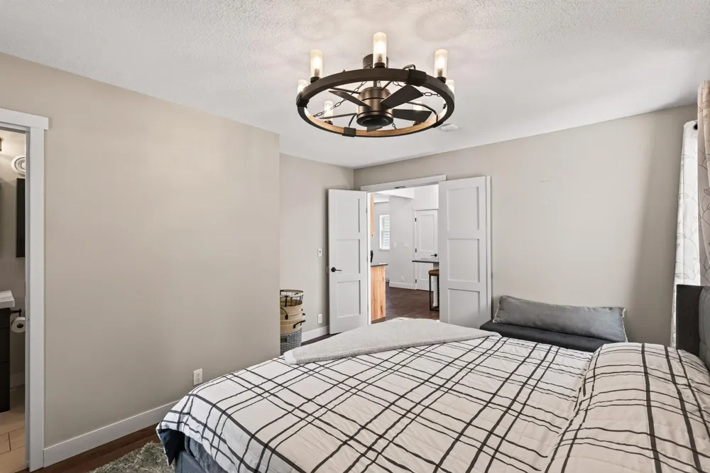 9516 10th Avenue S Bloomington, MN 55420