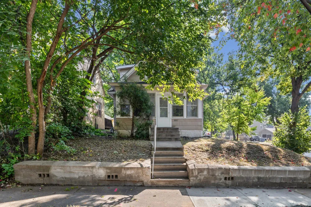 3400 Aldrich Avenue Minneapolis, MN 55412