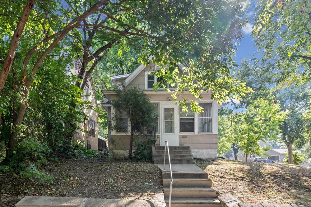3400 Aldrich Avenue Minneapolis, MN 55412