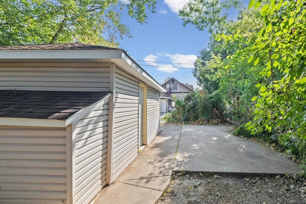 3400 Aldrich Avenue Minneapolis, MN 55412