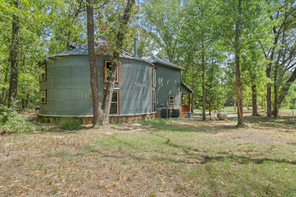 4315 VZ County Road 1117 Edgewood, TX 75117