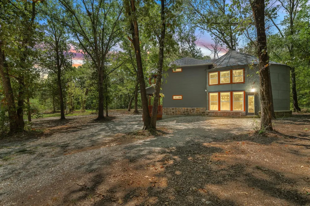 4315 VZ County Road 1117 Edgewood, TX 75117