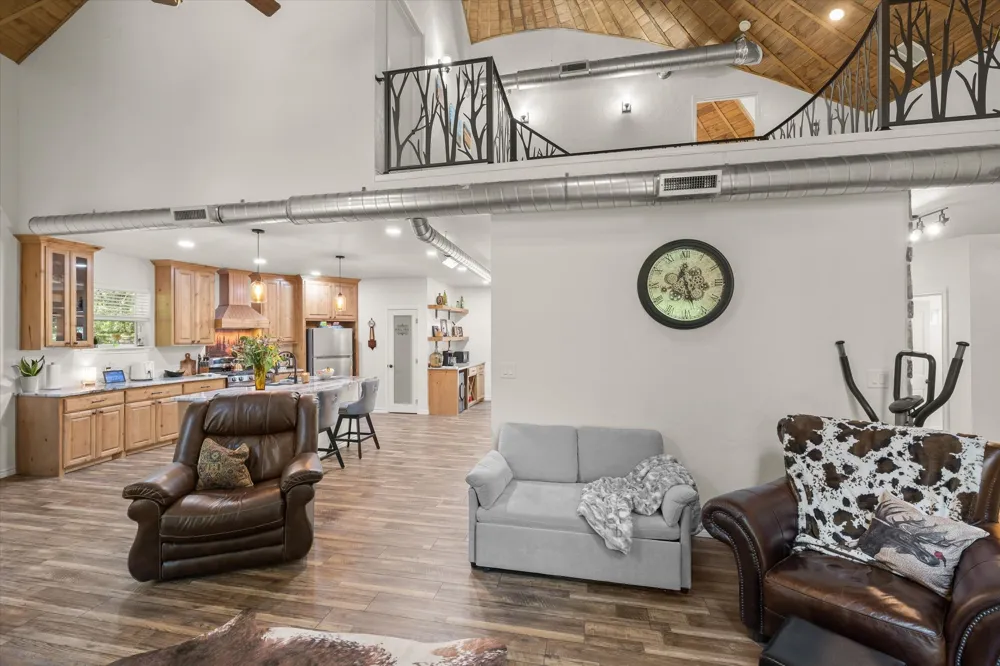 4315 VZ County Road 1117 Edgewood, TX 75117