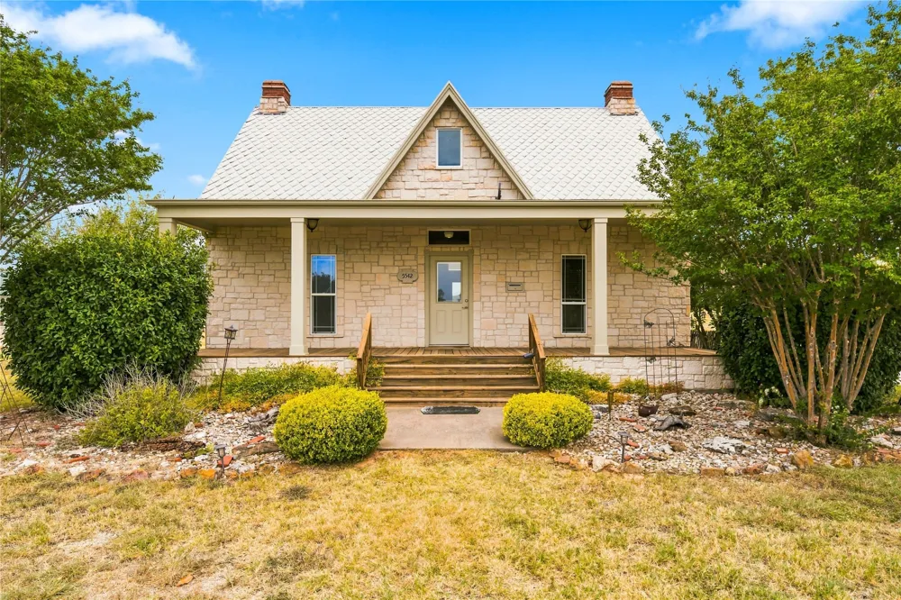 5542 FM 933 Whitney, TX 76692
