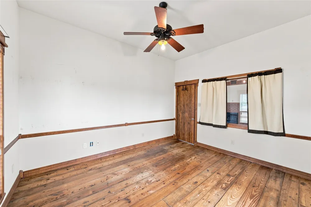 5542 FM 933 Whitney, TX 76692