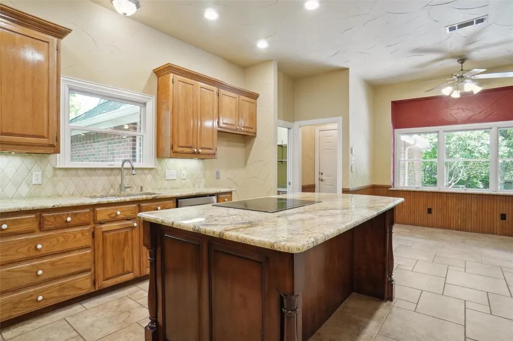 23 Oak Forrest Circle Denton, TX 76210
