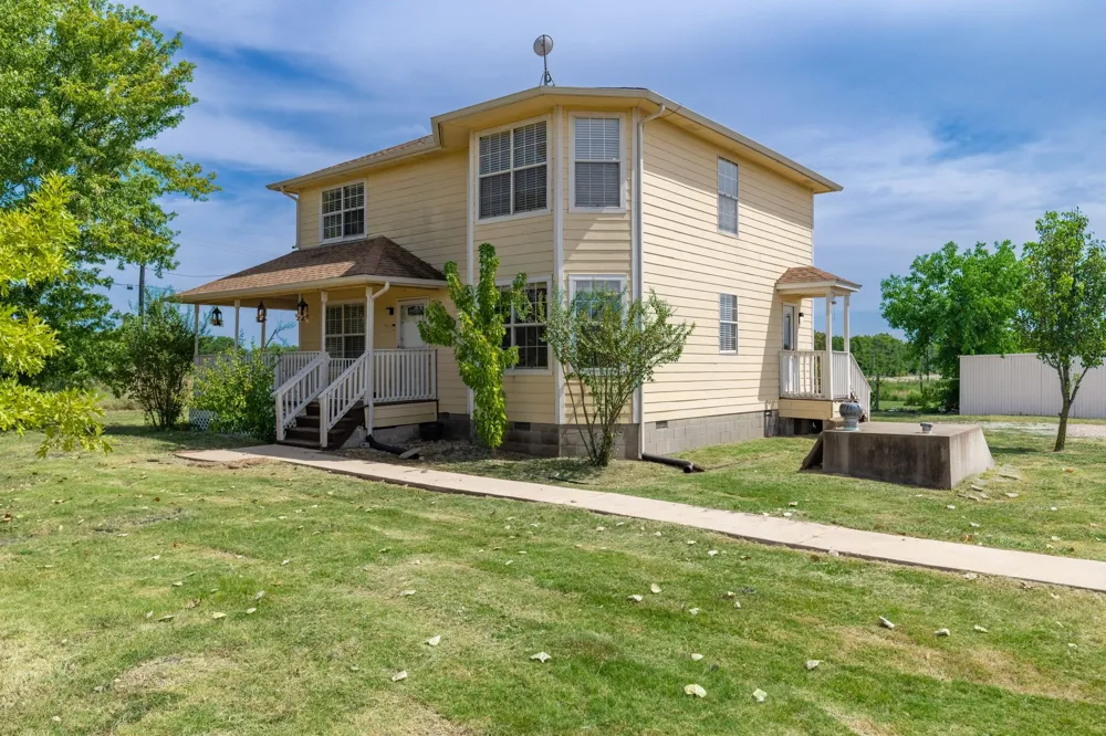 4059 County Road 2727 Caddo Mills, TX 75135