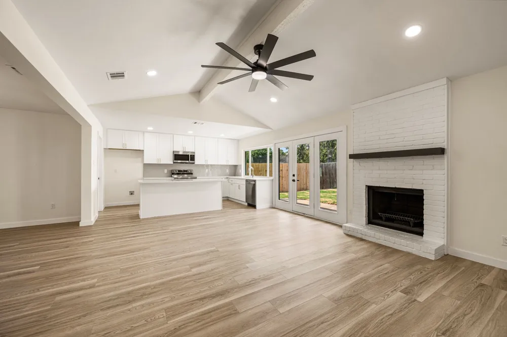 1003 Summit Circle Carrollton, TX 75006