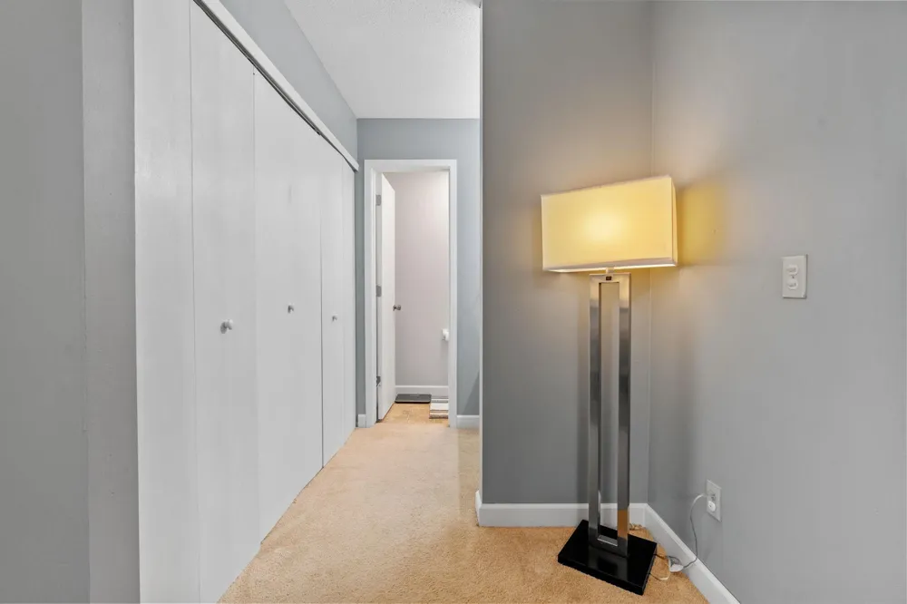 2009 E 122nd Street #C8 Burnsville, MN 55337