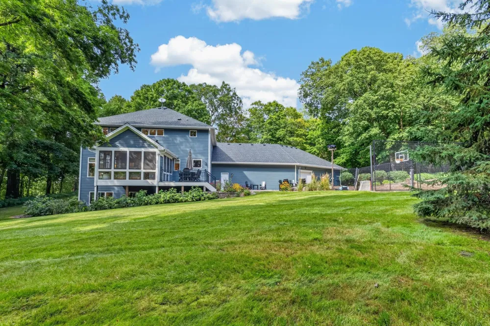7381 165th Street E Prior Lake, MN 55372