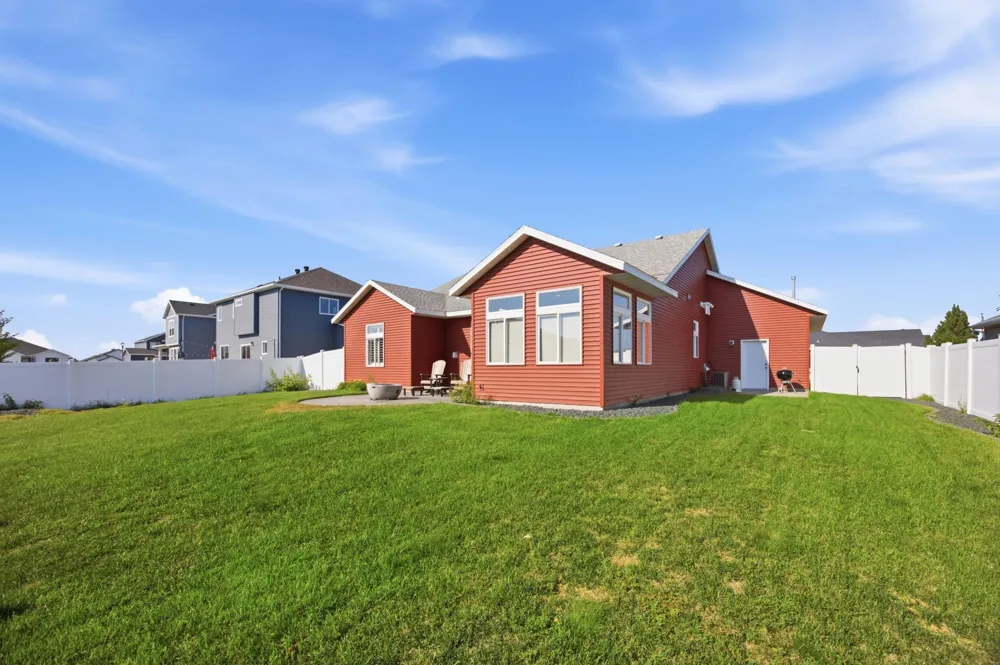 7032 26th Street S Fargo, ND 58104