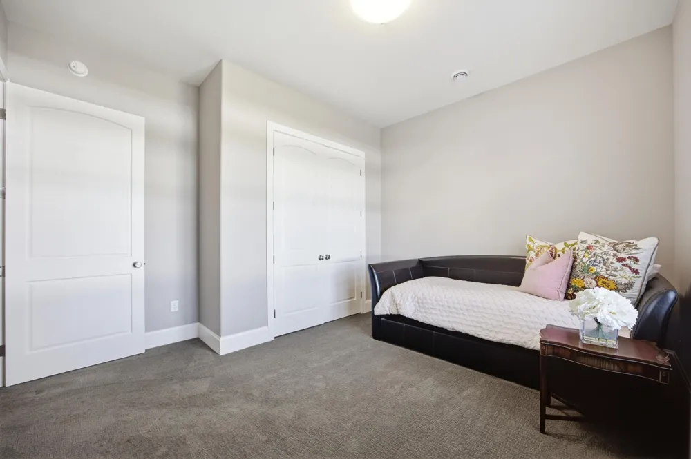 7032 26th Street S Fargo, ND 58104
