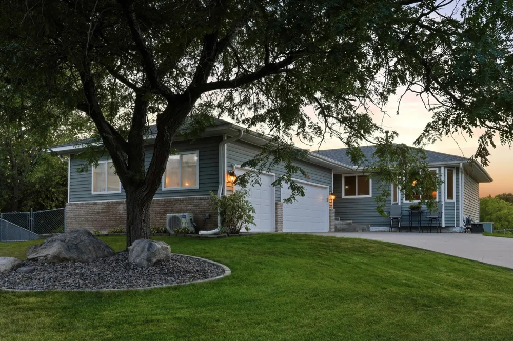 1475 Oak Ridge Circle Monticello, MN 55362