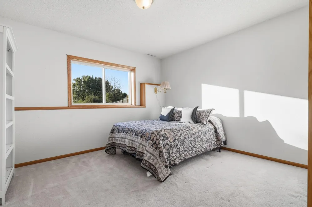 1475 Oak Ridge Circle Monticello, MN 55362