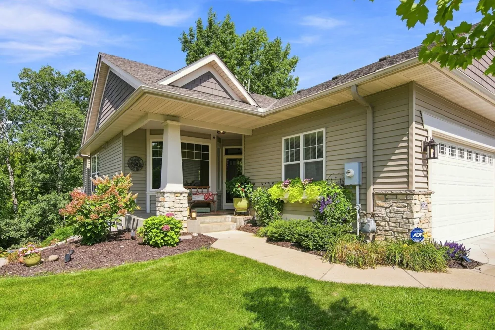 8958 Coffman Path Inver Grove Heights, MN 55076