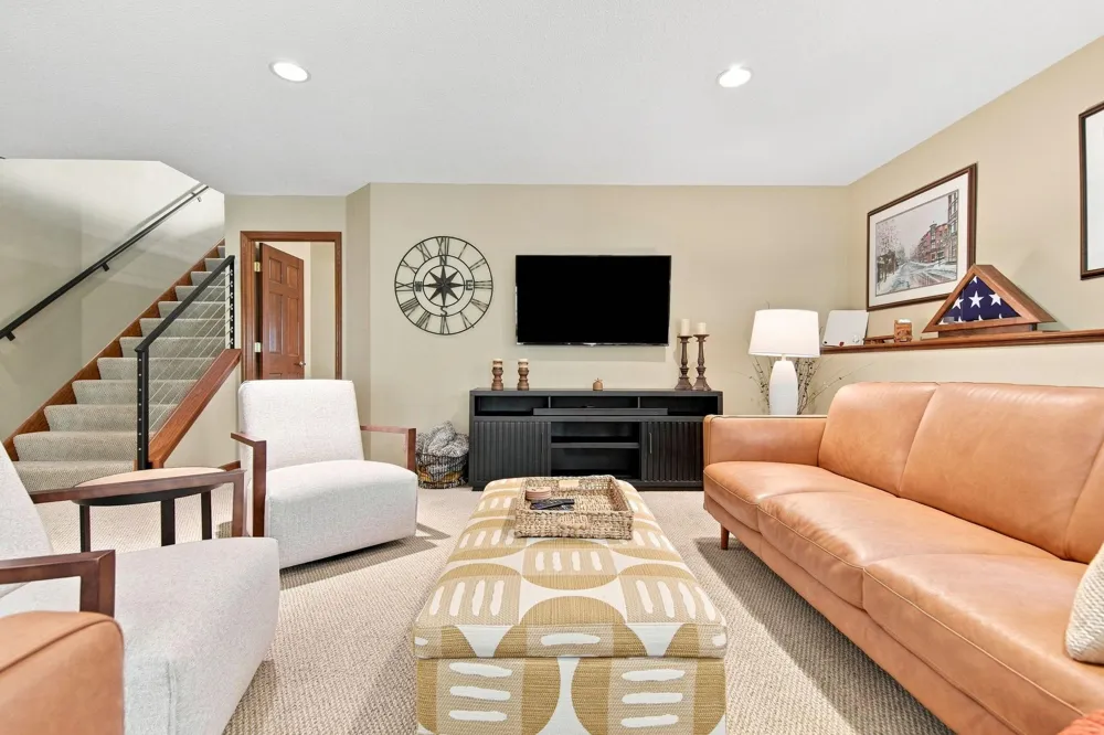 8958 Coffman Path Inver Grove Heights, MN 55076