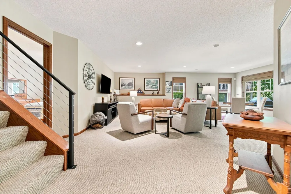 8958 Coffman Path Inver Grove Heights, MN 55076