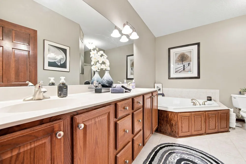8958 Coffman Path Inver Grove Heights, MN 55076