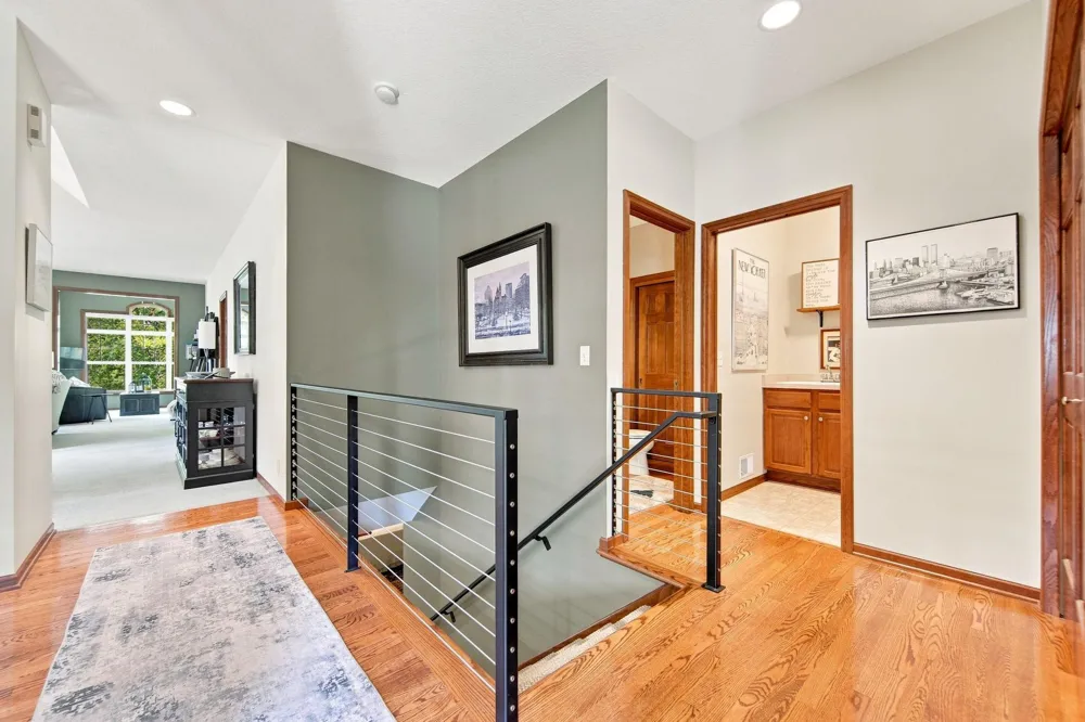 8958 Coffman Path Inver Grove Heights, MN 55076