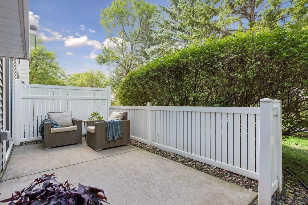8350 Kimball Drive Eden Prairie, MN 55347