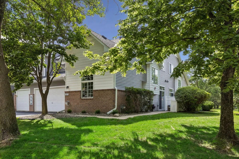 8350 Kimball Drive Eden Prairie, MN 55347
