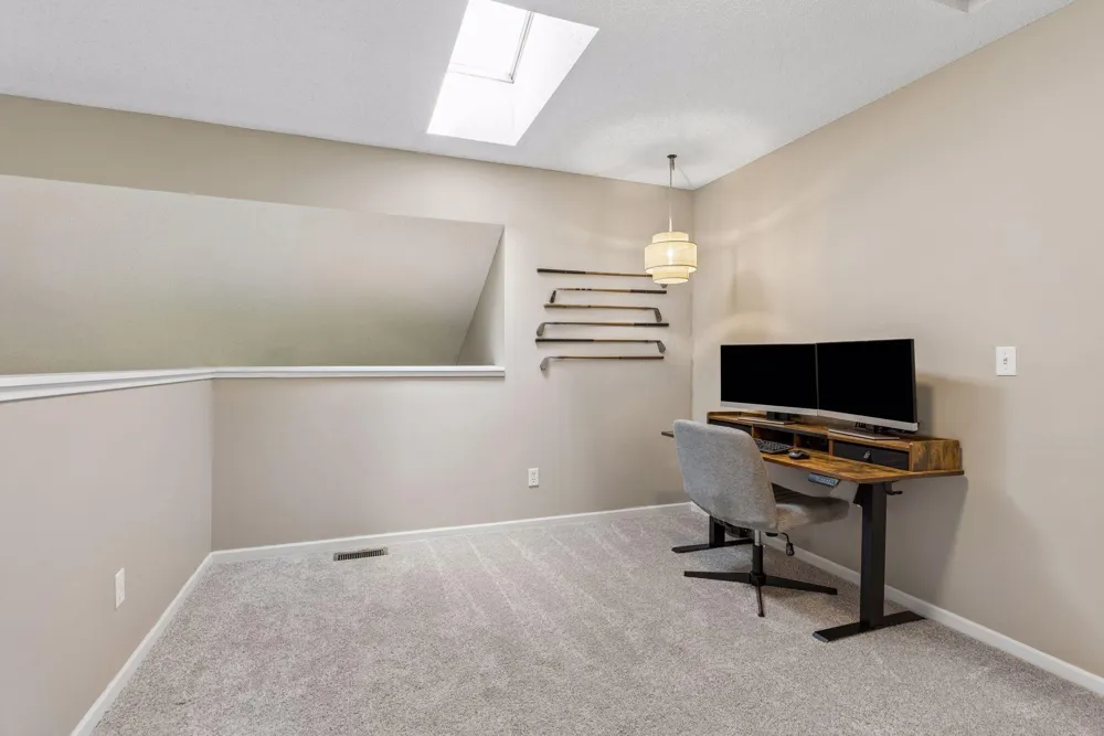 8350 Kimball Drive Eden Prairie, MN 55347