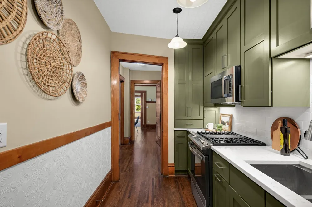 641 Marshall Avenue #4 Saint Paul, MN 55104