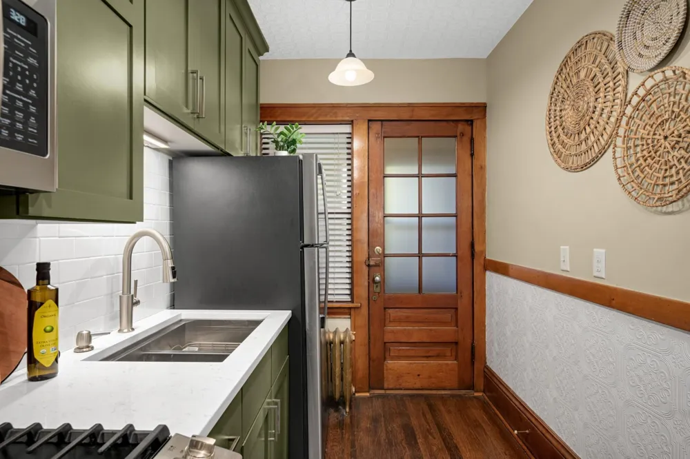 641 Marshall Avenue #4 Saint Paul, MN 55104