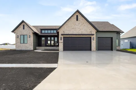 4749 11th Street W