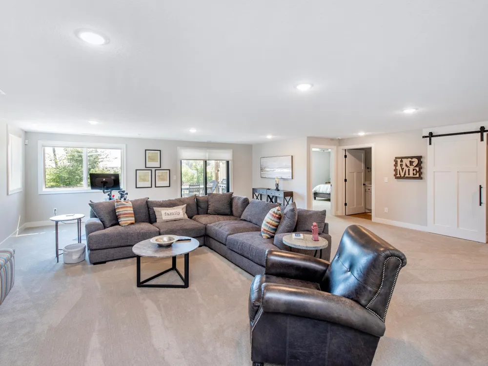 6201 Janero Avenue S Cottage Grove, MN 55016